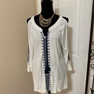 EUC Chico's Cold Shoulder Tunic Size 2/Large